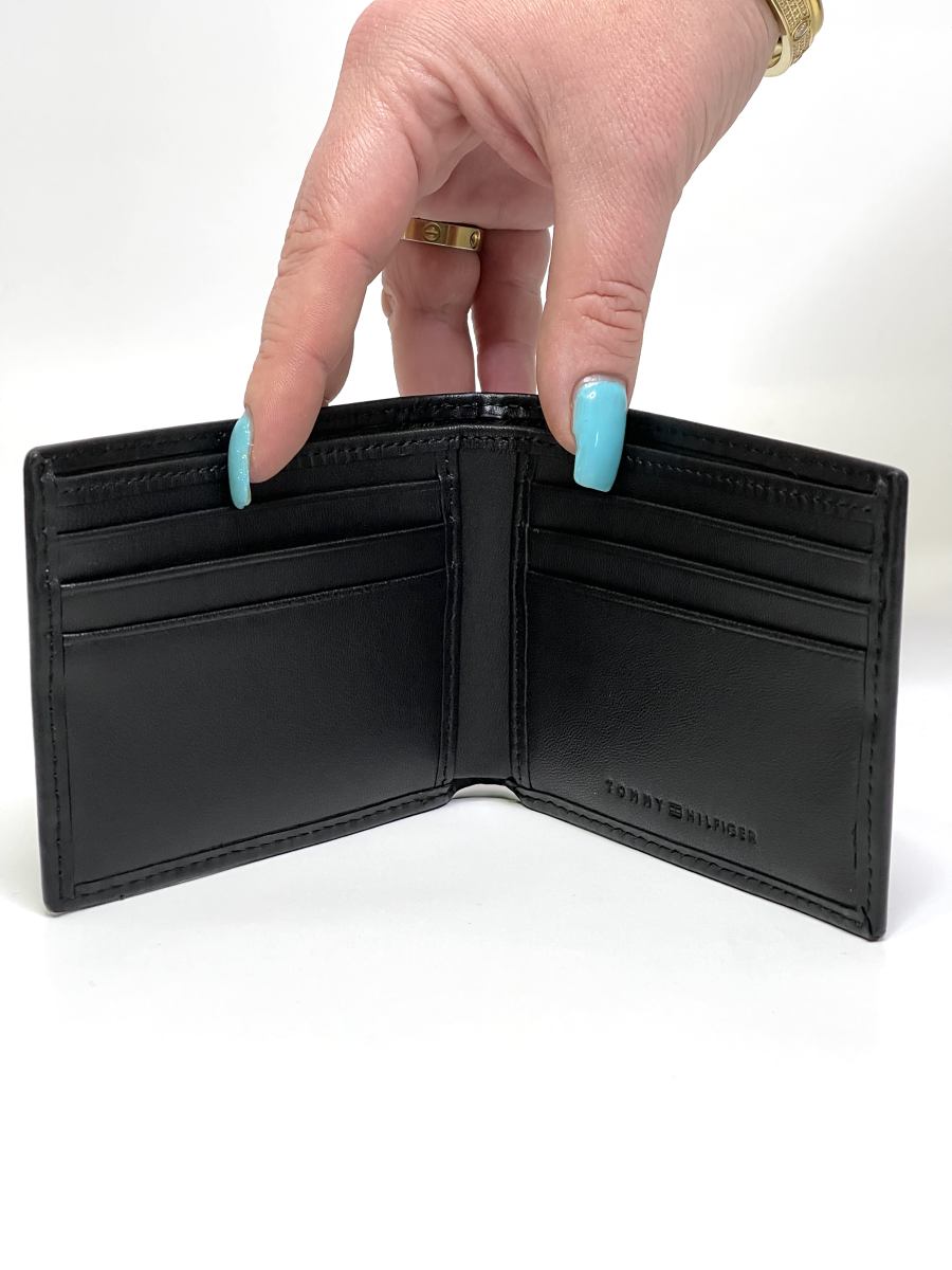 Pánska peňaženka TOMMY HILFIGER Monogram Mini CC Wallet Leather Black